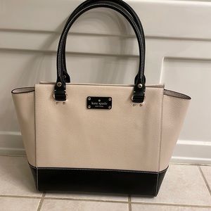 Kate spade tote.